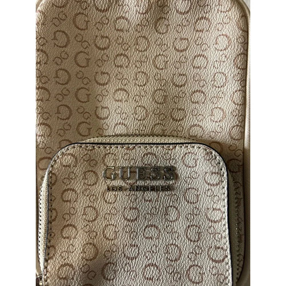 Guess Los Angeles El Dorado Camera crossbody Bag
